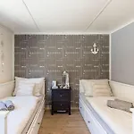 度假居 Ocarujuci Houseboat Na Dunaji *