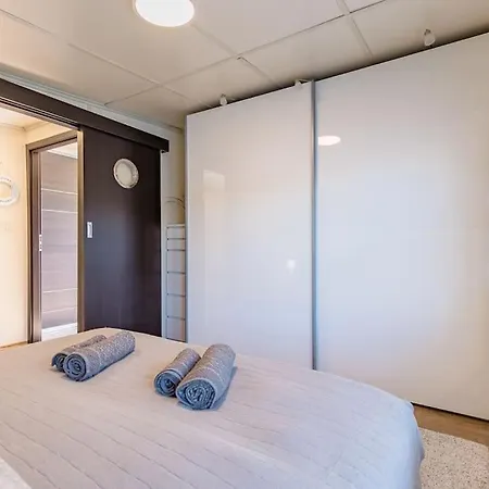 Ocarujuci Houseboat Na Dunaji Ferienhaus