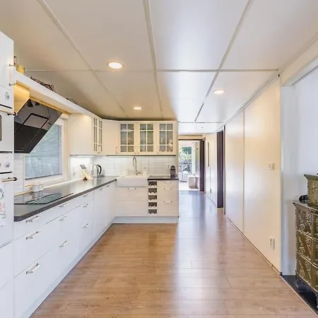 Ocarujuci Houseboat Na Dunaji Dom wakacyjny Bratysława