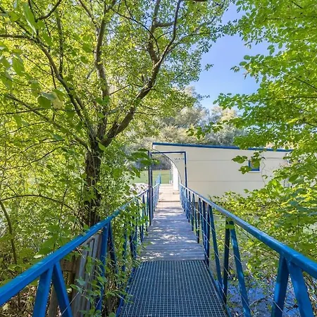 Ocarujuci Houseboat Na Dunaji Ferienhaus *