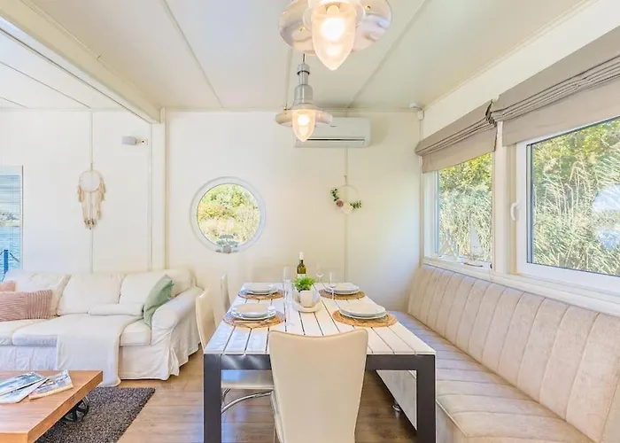 Očarujúci Houseboat Na Dunaji Bratislava