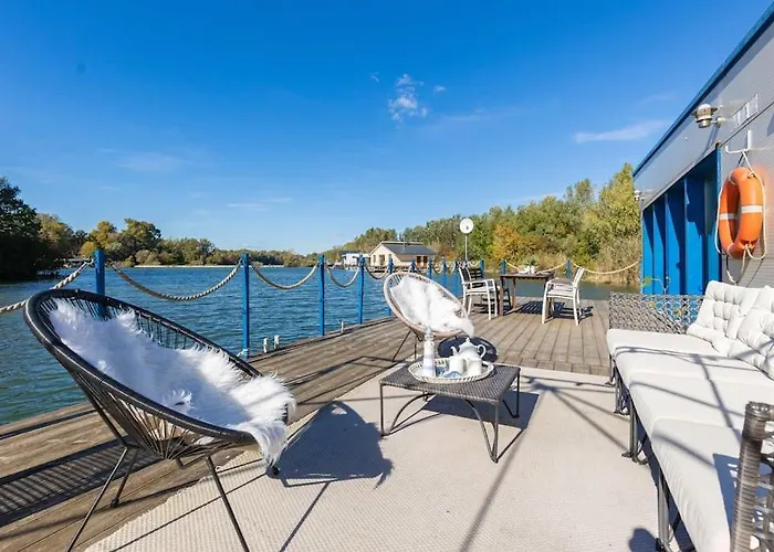 Očarujúci Houseboat Na Dunaji * Bratislava
