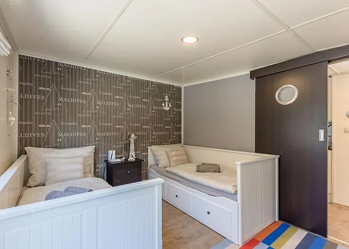 Očarujúci Houseboat Na Dunaji