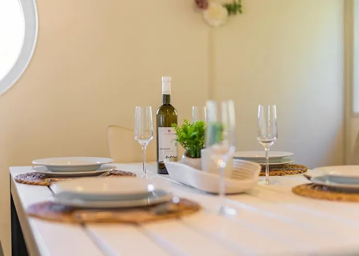 Ocarujuci Houseboat Na Dunaji Dovolenkový dom *