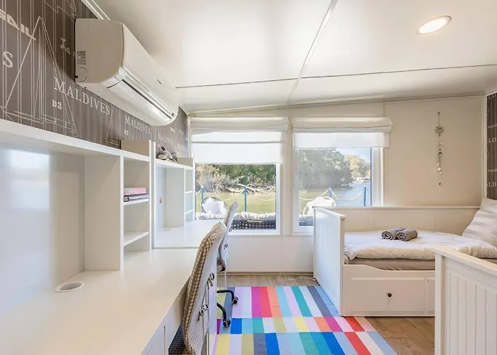 Očarujúci Houseboat Na Dunaji Сasa de vacaciones
