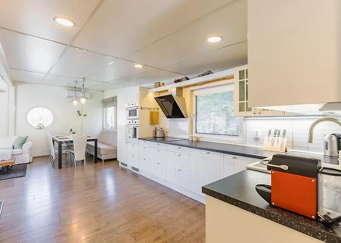 Očarujúci Houseboat Na Dunaji *