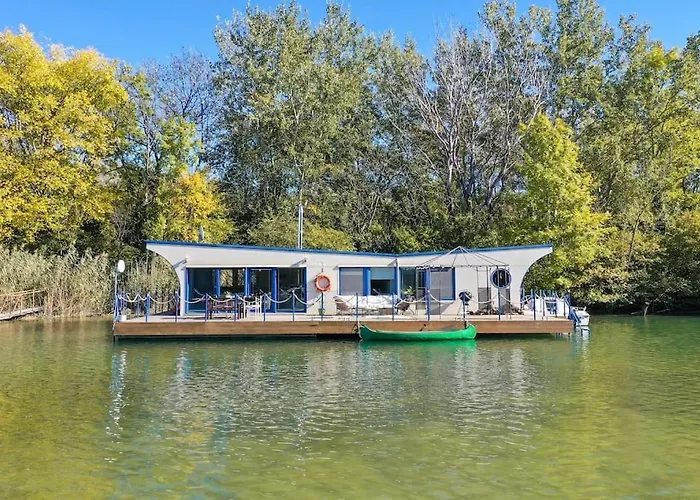 Očarujúci Houseboat Na Dunaji * Bratislava