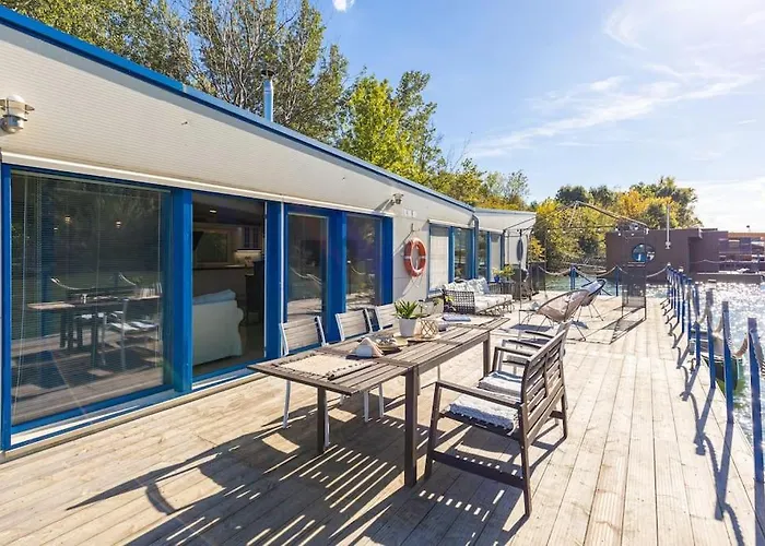 Ocarujuci Houseboat Na Dunaji Dovolenkový dom