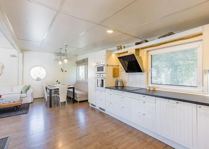 Očarujúci Houseboat Na Dunaji * Bratislava