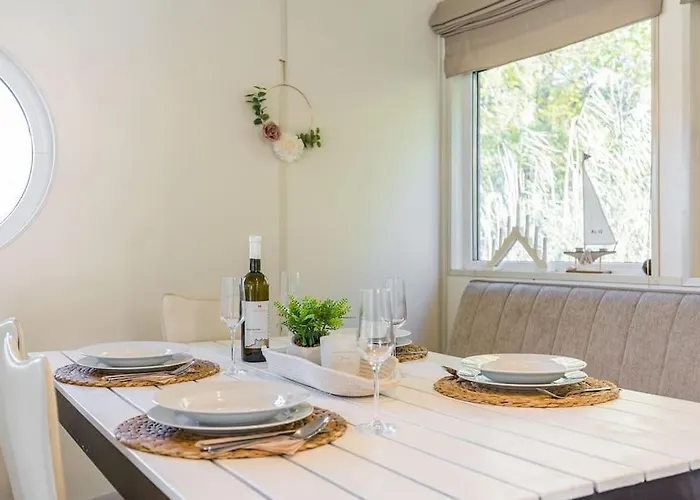 Hébergement de vacances Ocarujuci Houseboat Na Dunaji