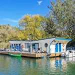 Ocarujuci Houseboat Na Dunaji Dovolenkový dom Bratislava