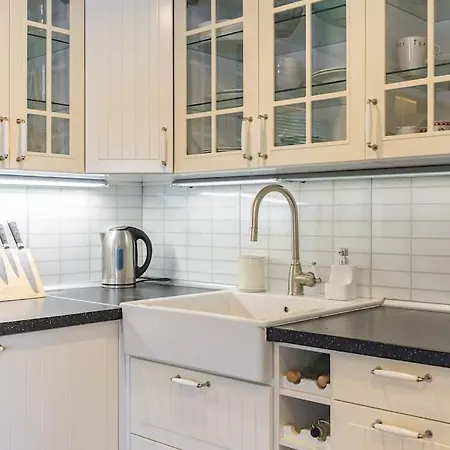 Nyaraló Ocarujuci Houseboat Na Dunaji