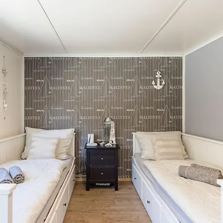度假居 Ocarujuci Houseboat Na Dunaji *