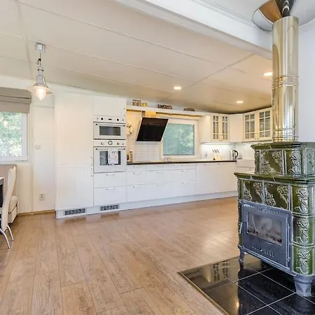 Nyaraló Ocarujuci Houseboat Na Dunaji *